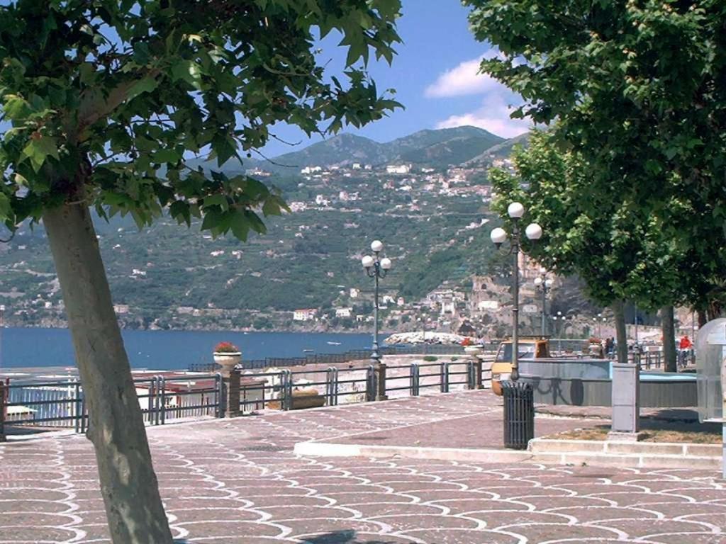 Giselle Apartments Maiori - Amalfi Coast Exterior photo